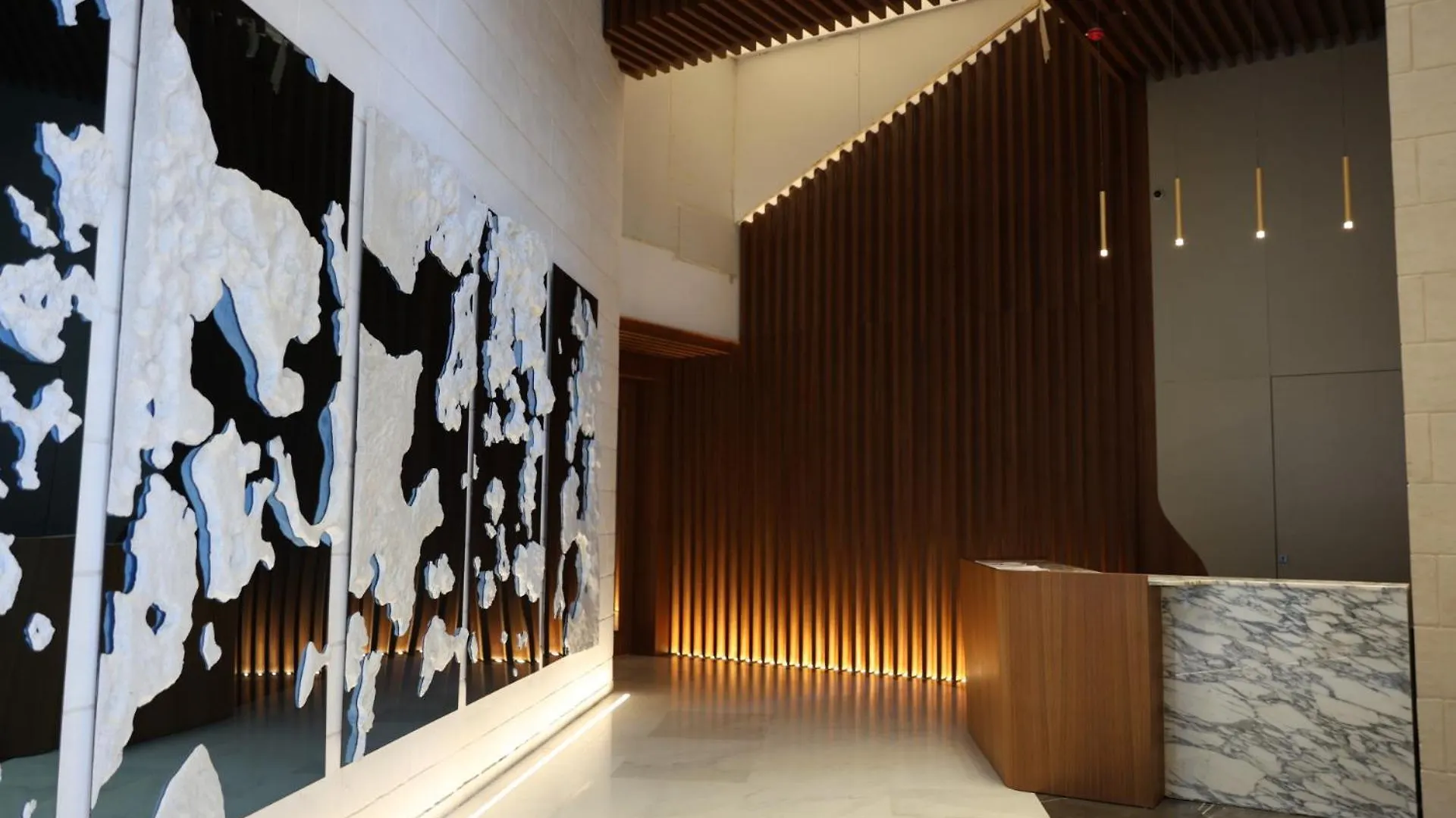 Luxury High Floor Suite, Mercury Towers Saint Julian's 0*,
