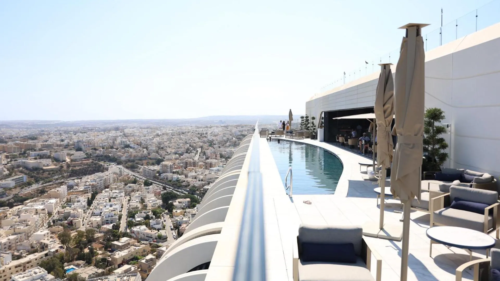Apartment Luxury High Floor Suite, Mercury Towers Saint Julian's